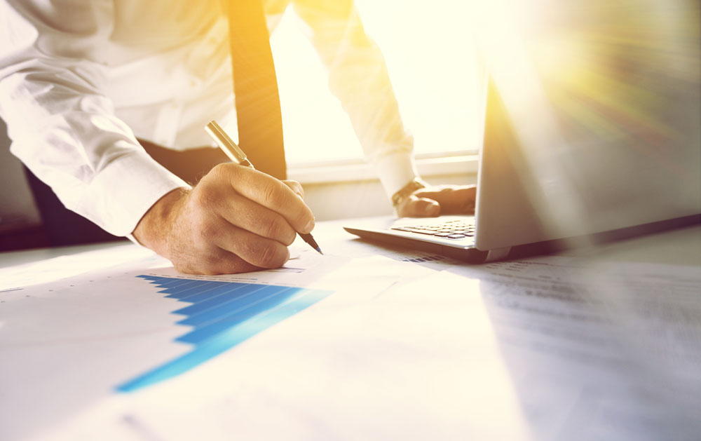 Man buying or leasing commercial property